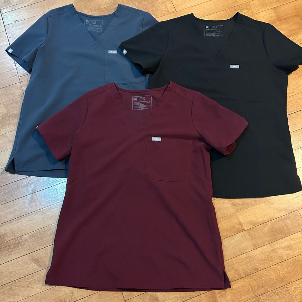FIGS Scub Tops